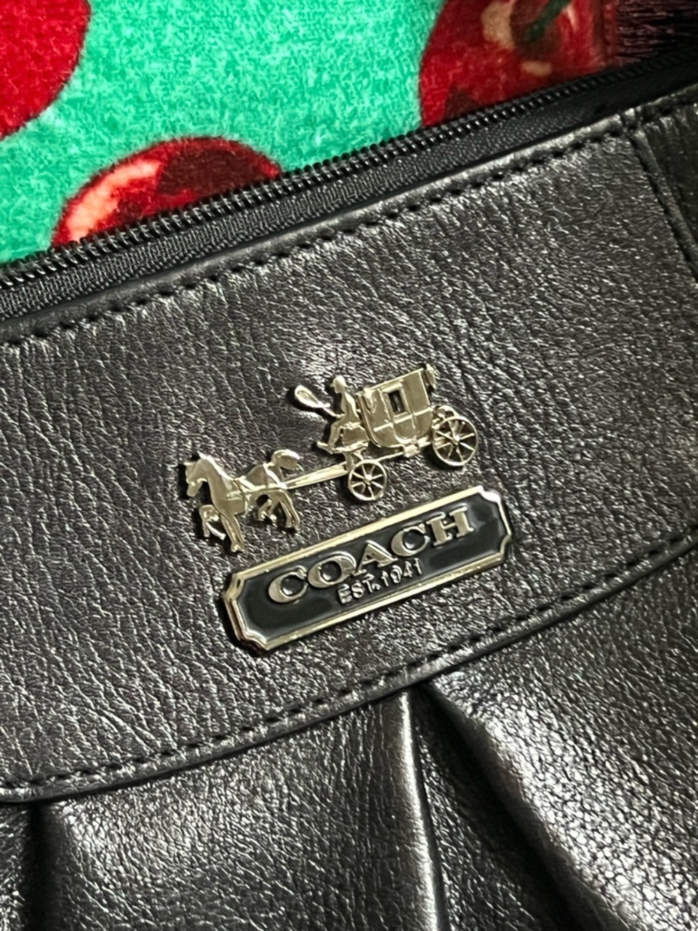 Coach Black Leather Crossbody Bag + Matching Wallet Set - Early 2010s Coach set - Picture 5 of 16